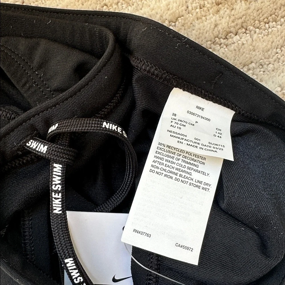 NWT Nike Swim HydraStrong Essential Black Men's Swim Brief Size Small 28”